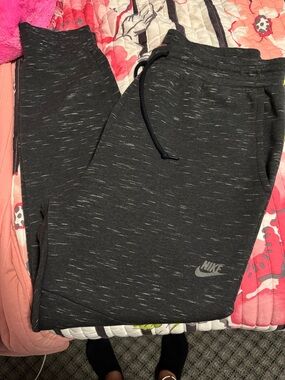 Nike tech Black Space-Dye Joggers-X- large